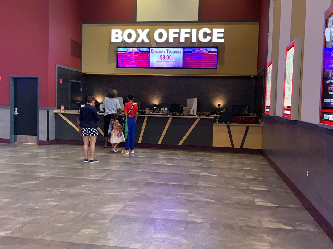 Xscape Theatres Riverview 14-Riverview必去景点