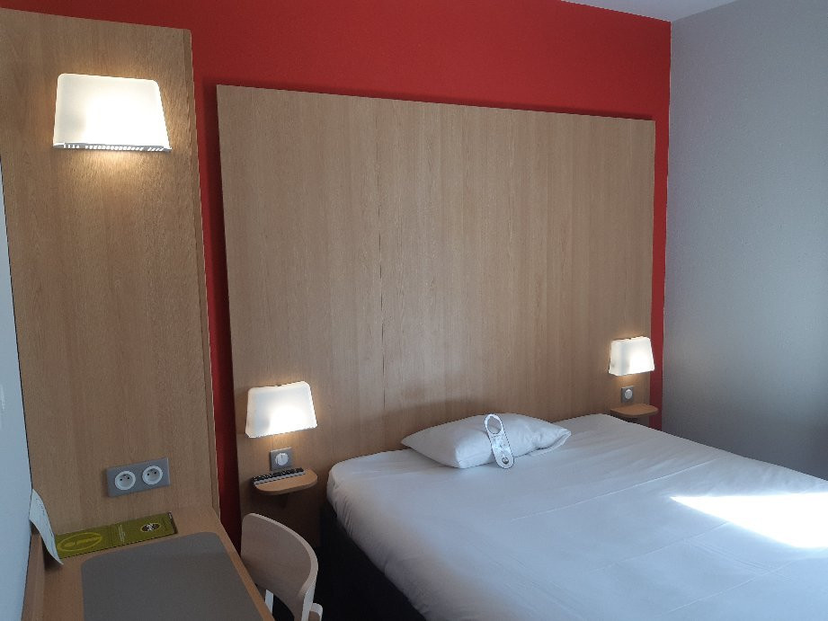 B&B HOTEL La Rochelle Beaulieu Puilboreau主图