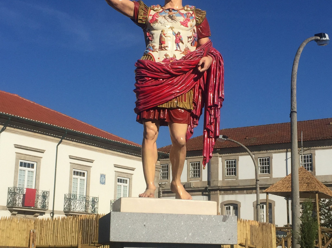 Estatua de Homenagem a Cesar Augusto-布拉加区必去景点