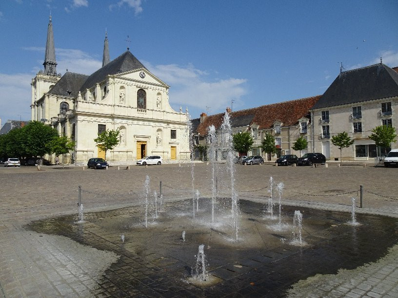 Logis Hôtel le Puits Doré主图