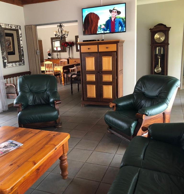 Alma Mater Guesthouse主图