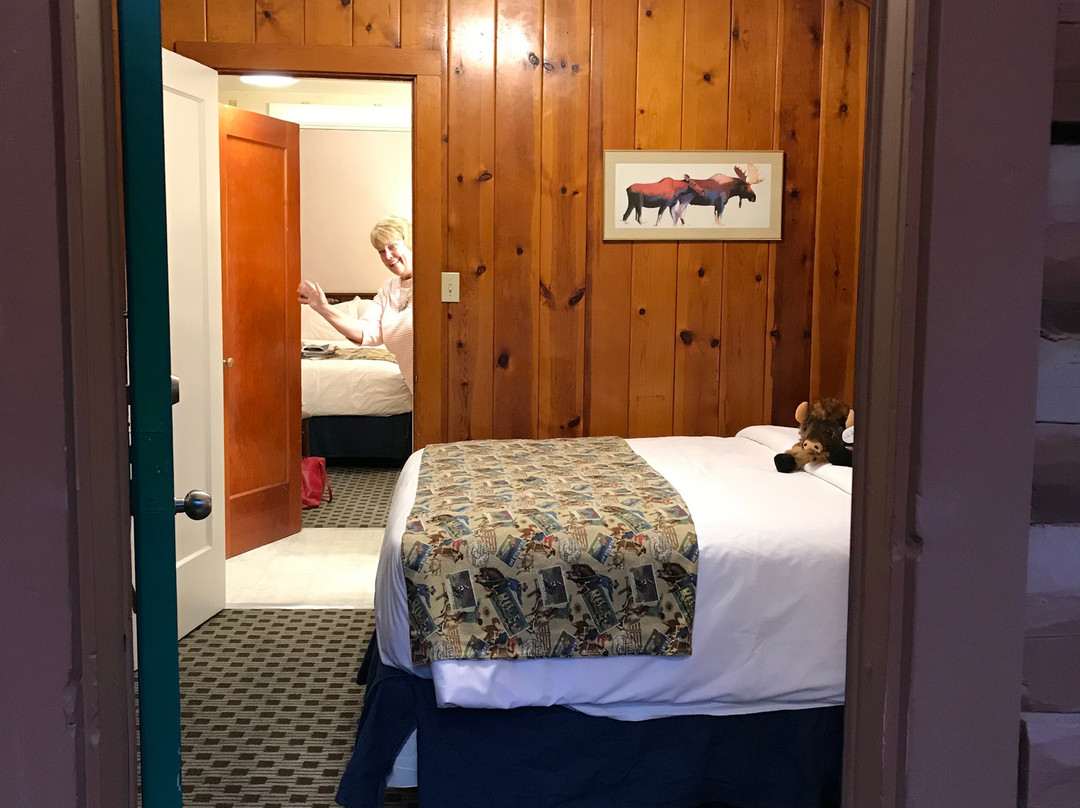 Buffalo Bill Village Cabins主图