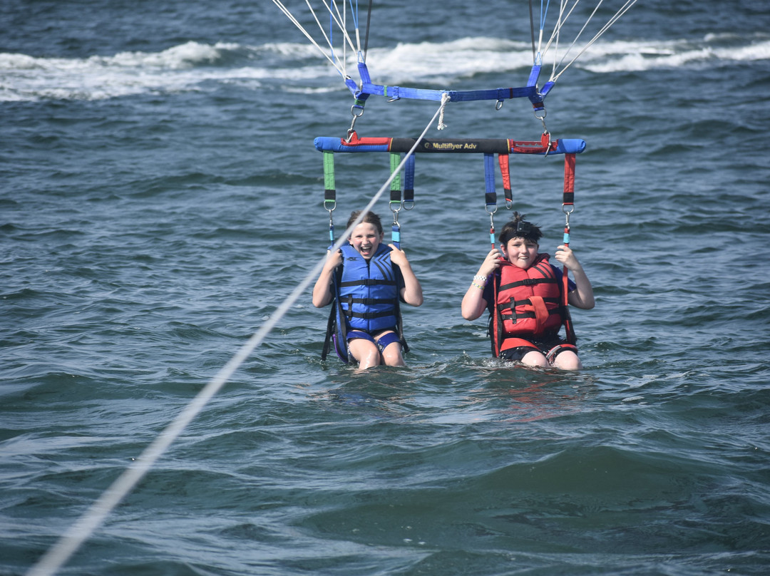Chute for the Skye Parasailing-橙色海湾必去景点