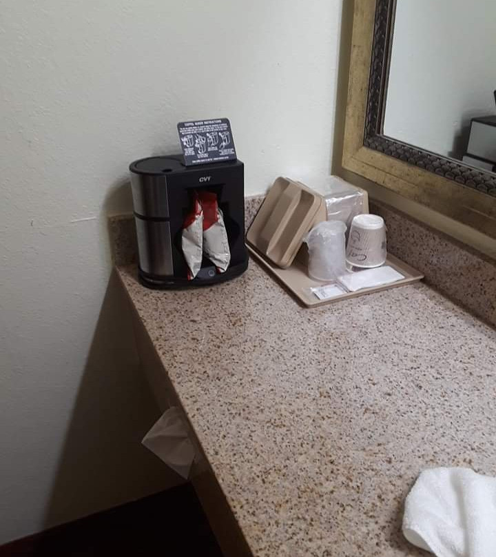 格林江山旅馆主图