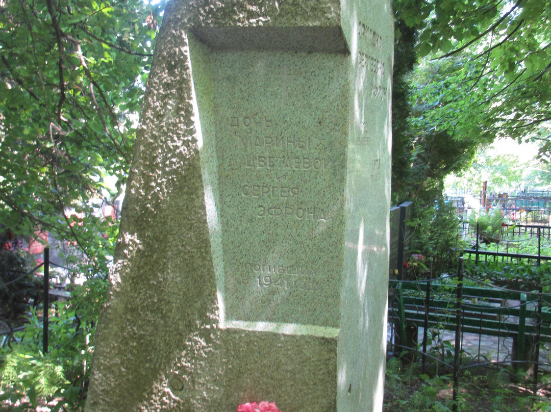 Old Cemetery-Tarusa必去景点