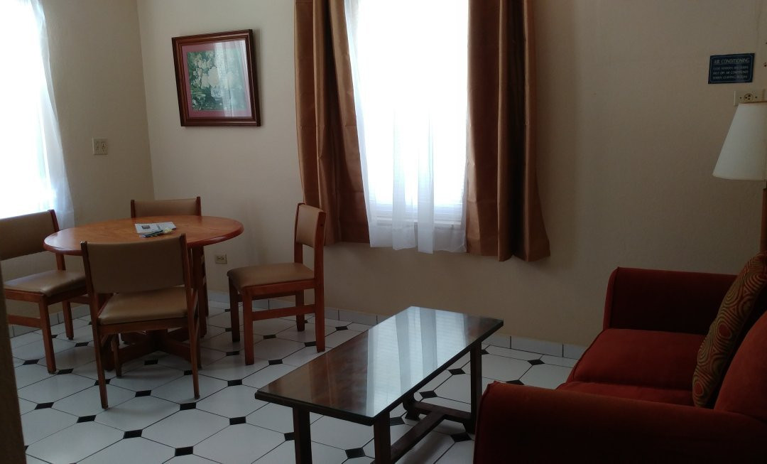 Syl-den Apartments主图