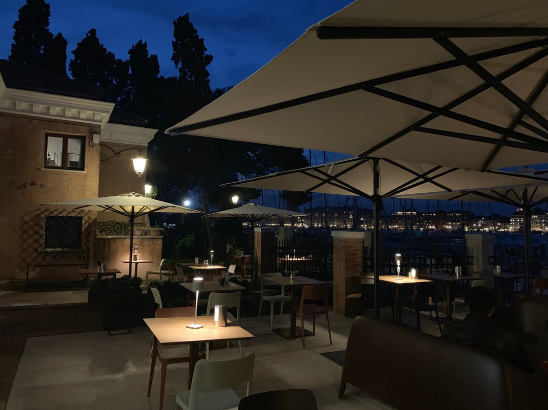 Isola San Giorgio Maggiore餐馆和美食-San Giorgio Café