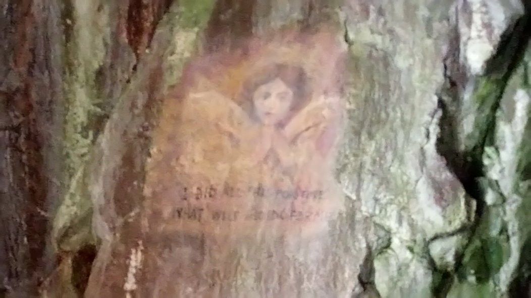 Davaar Island Cave Painting of the Crucifixion景点图片