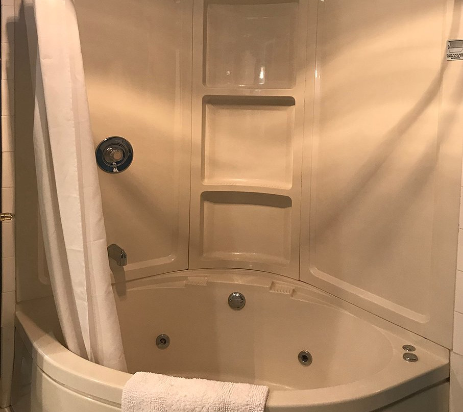 Larch Pine Inn Bed & Breakfast主图