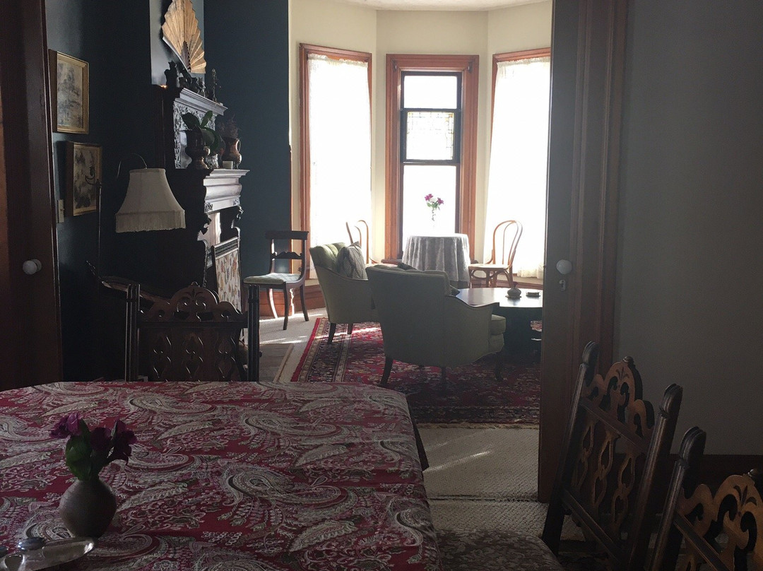 Black Squirrel Inn主图