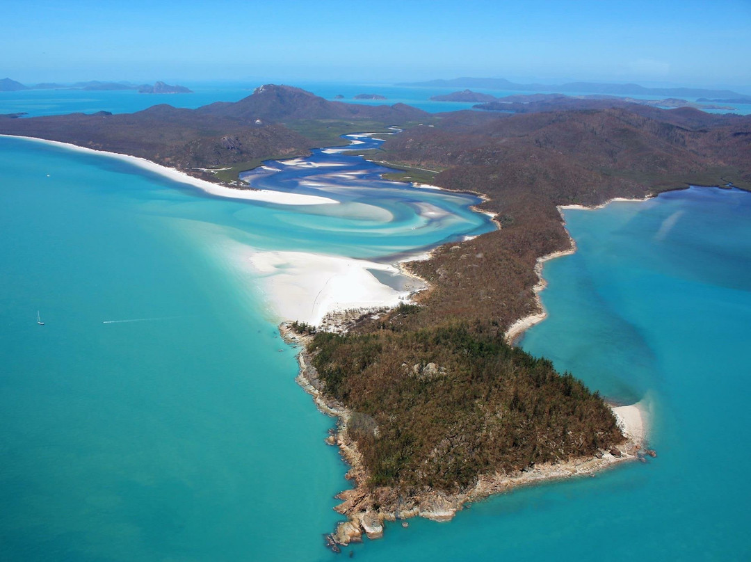 Charter Plus Whitsundays-艾尔利滩必去景点