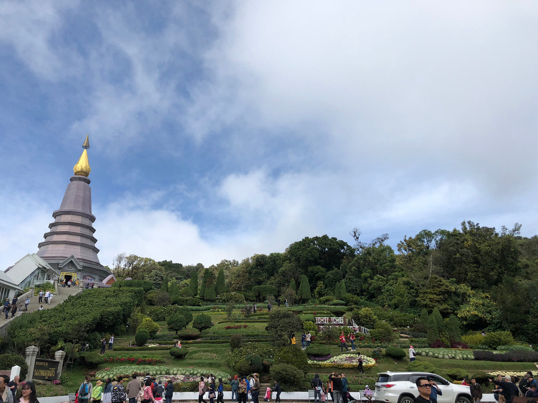 Phra Maha Dhatu Naphamethinidon and Naphaphonphumisiri Pagoda景点图片