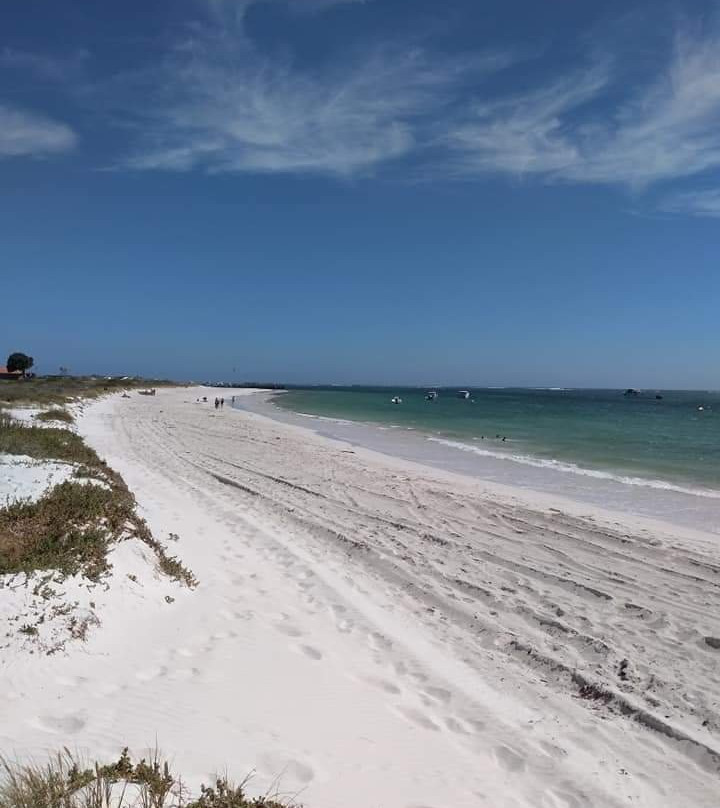 Back Beach-兰斯林必去景点