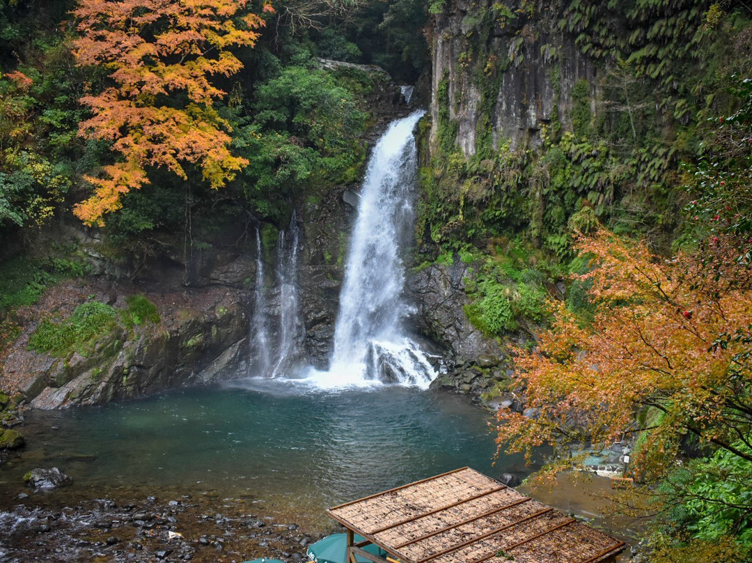Kawazu Nanadaru Waterfalls景点图片