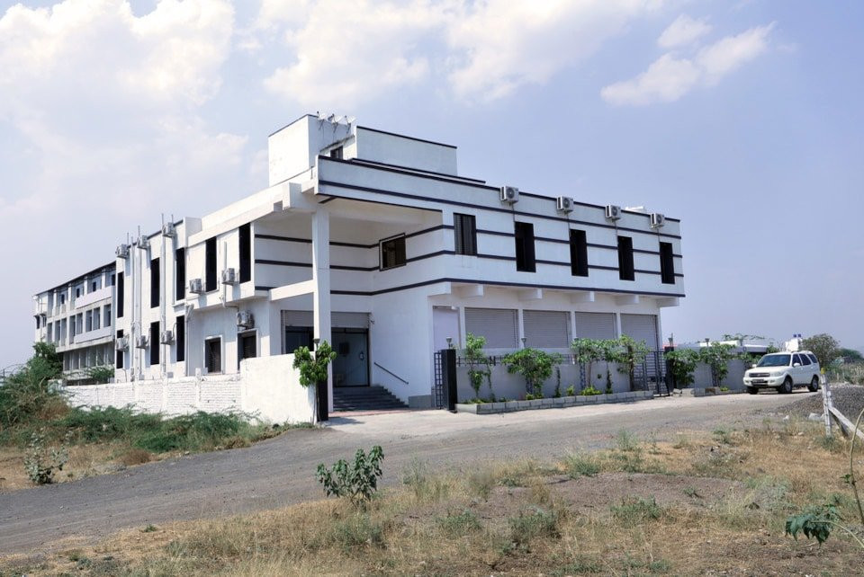 OYO 12810 Hotel Iris主图