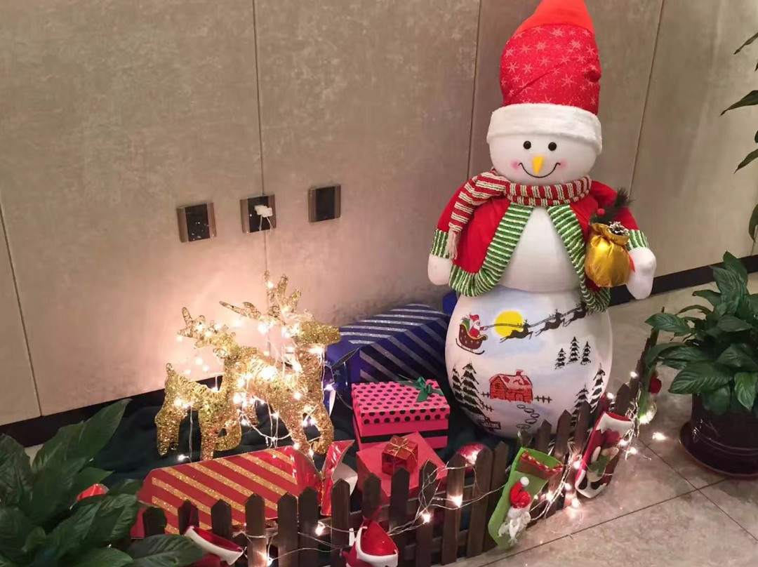 和颐酒店(沈阳浑南奥体中心万达广场店)主图