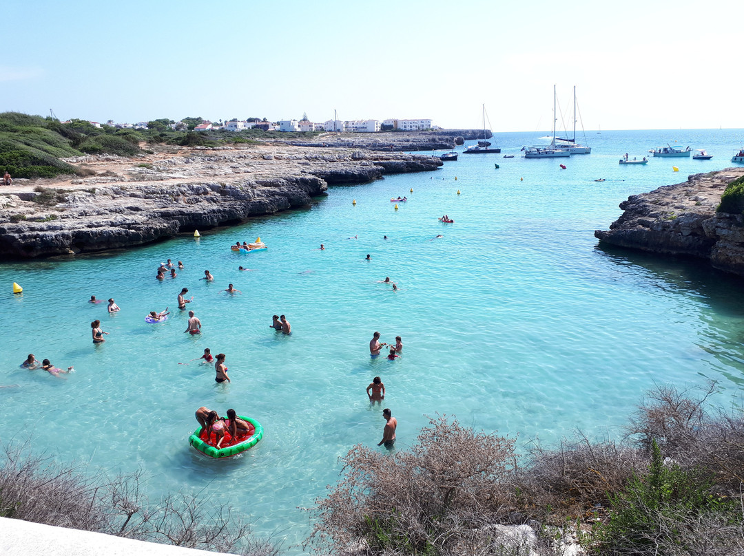 Playa Sa Caleta d'en Gorries-Cala Santandria必去景点