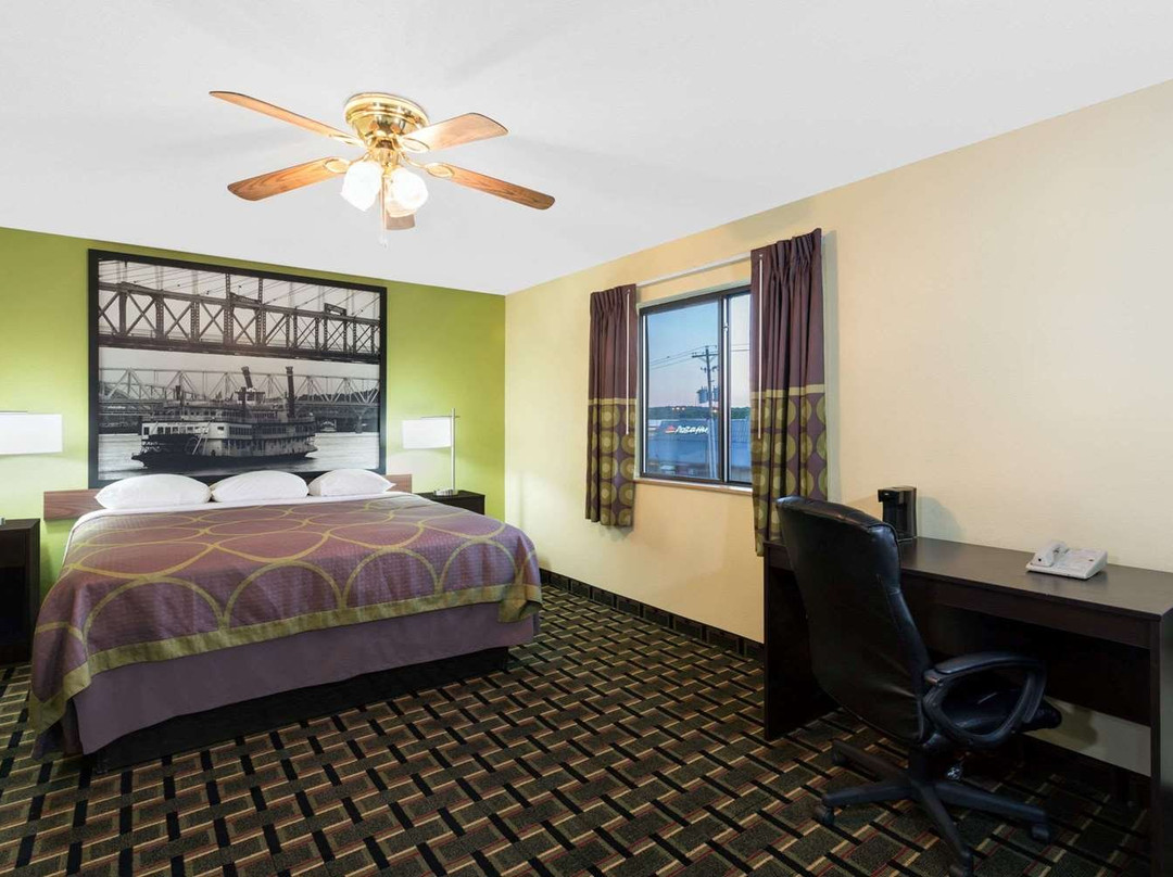 马利耶塔速8酒店主图