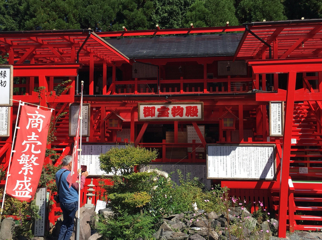 Hogihogi Shrine景点图片