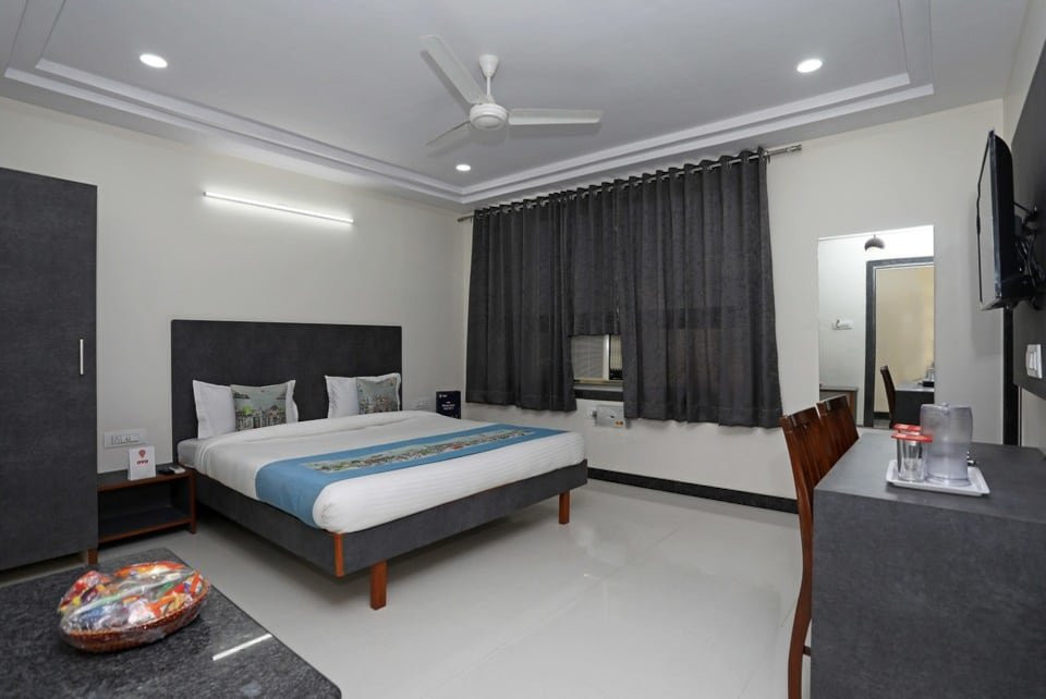 OYO 11602 Ville Parle主图