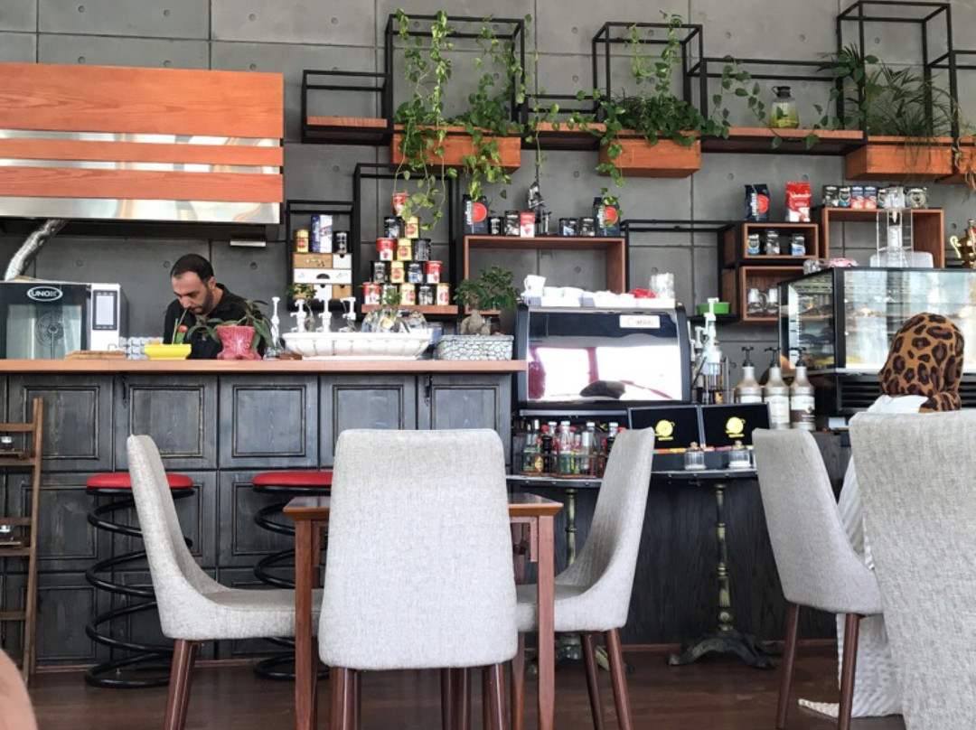 基什岛餐馆和美食-Lavazza Coffeehouse