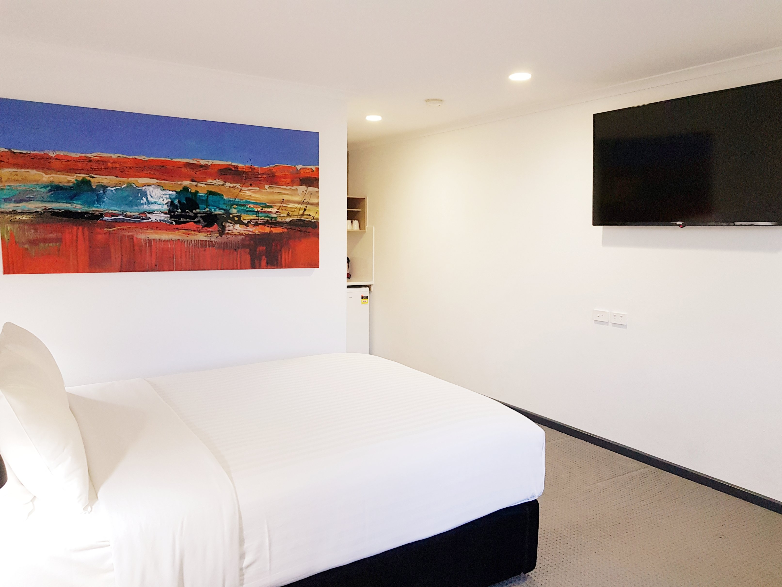William Macintosh Motor Lodge-官方