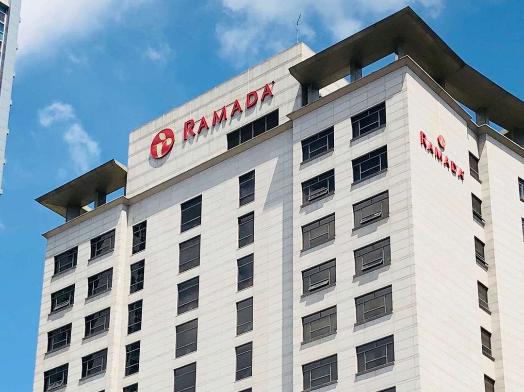 华美达东滩主图