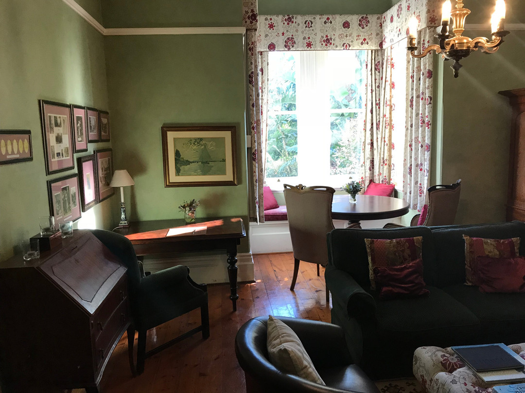 Hacklewood Hill Country House主图