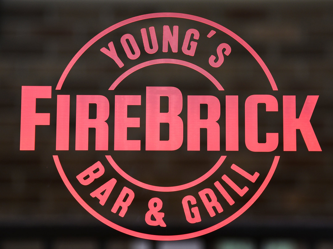 Young's Golf-Recreation-Dining-Iron River必去景点