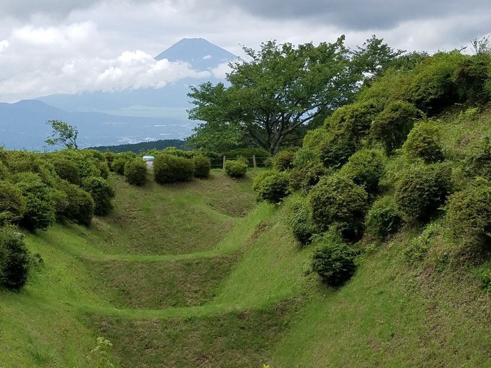 Yamanaka Castle Ruins景点图片
