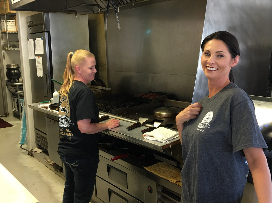 Nephi餐馆和美食-One Man Band Diner