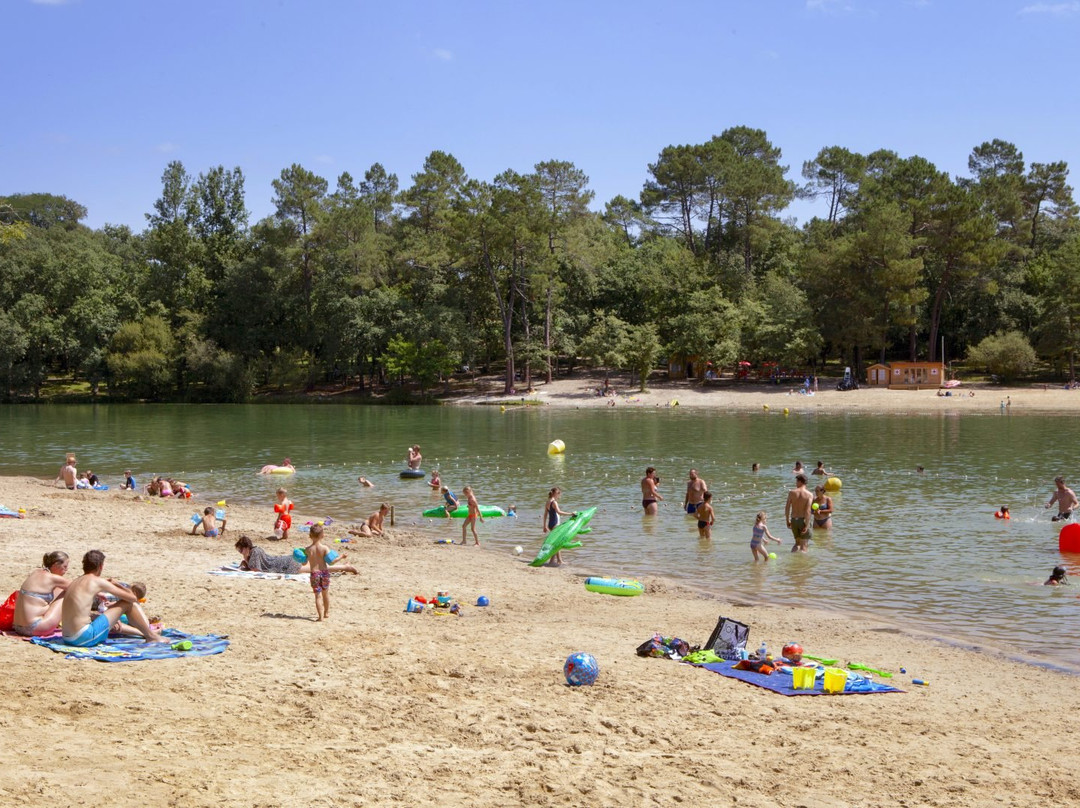 Camping Lac De Neufont景点图片