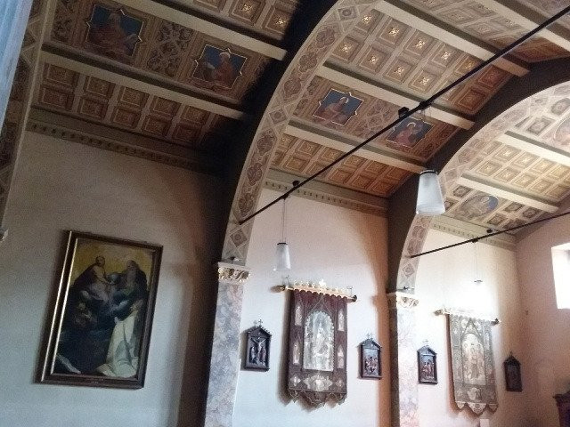 Chiesa dei Santi Materno e Lucia-莱科必去景点