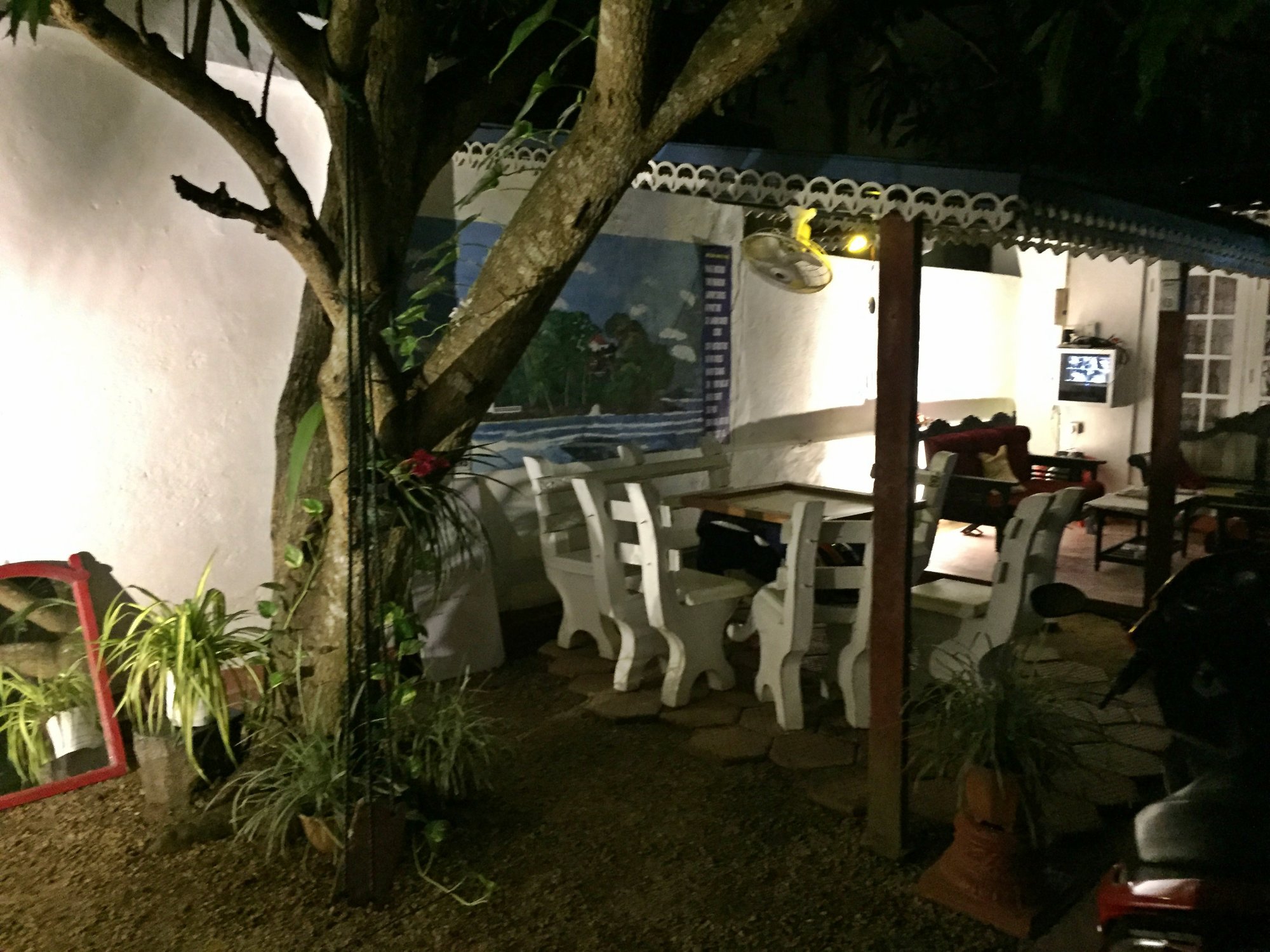 Silvas Surf Home-餐饮