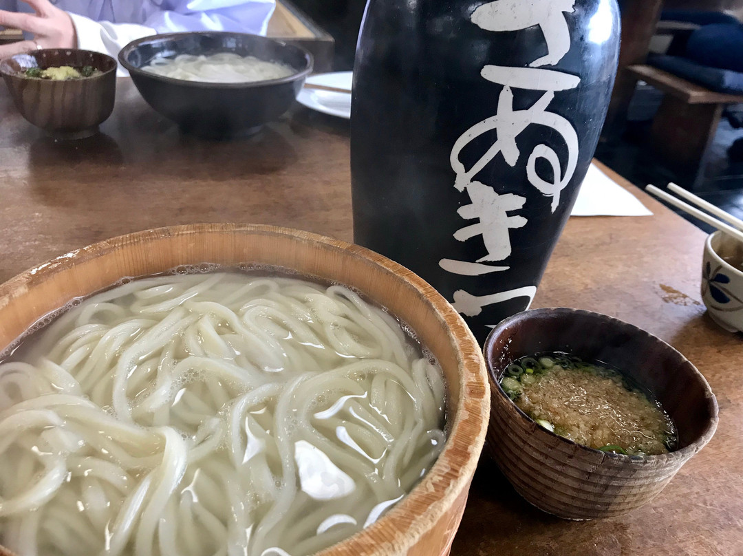 三好市餐馆和美食-Udon Sanukiya