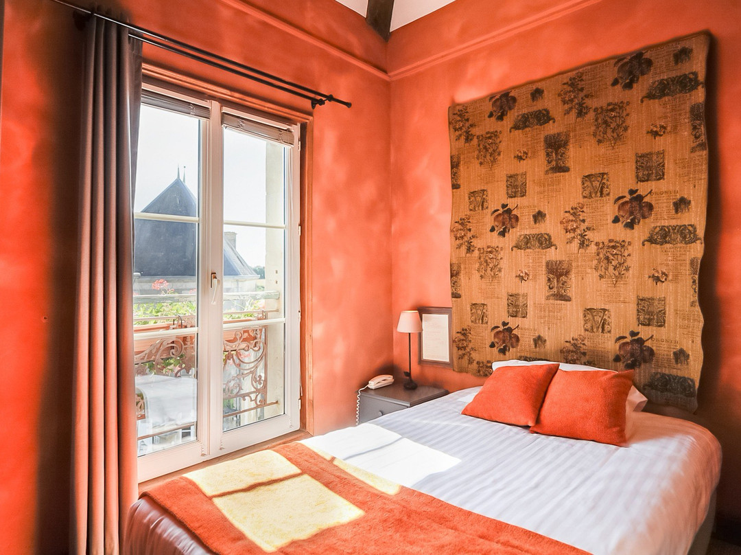 Logis Hôtel les Glycines主图