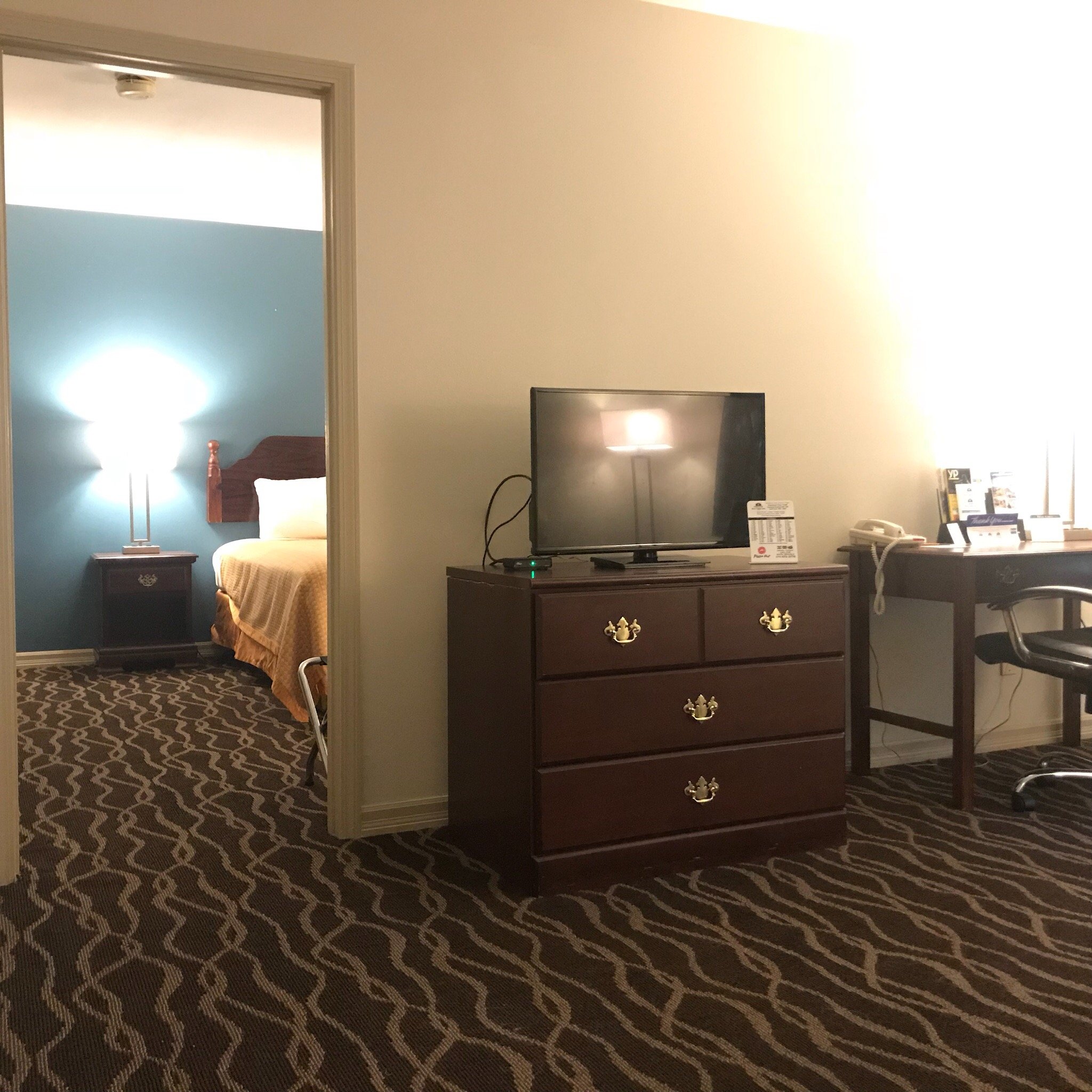 Days Inn and Suites by Wyndham Sikeston-浴室