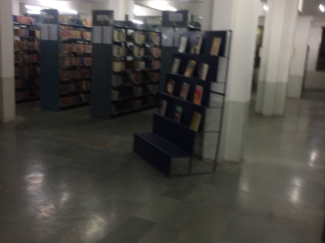 Kavi Narmad Central Library-苏拉特必去景点