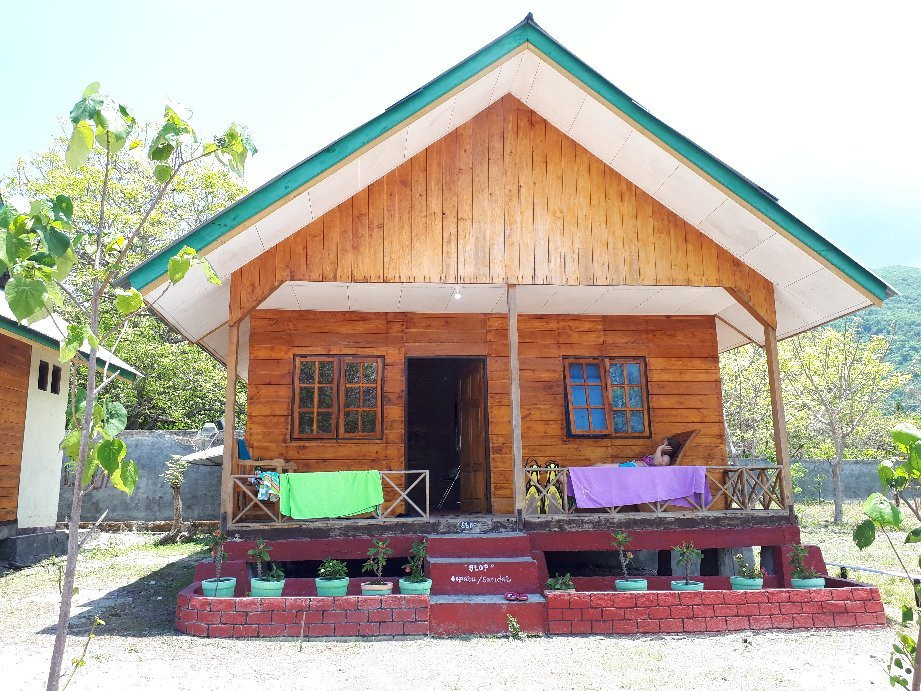 Alor Beach Front Bungalows