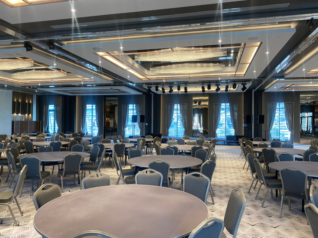 Limak Skopje Luxury Hotel