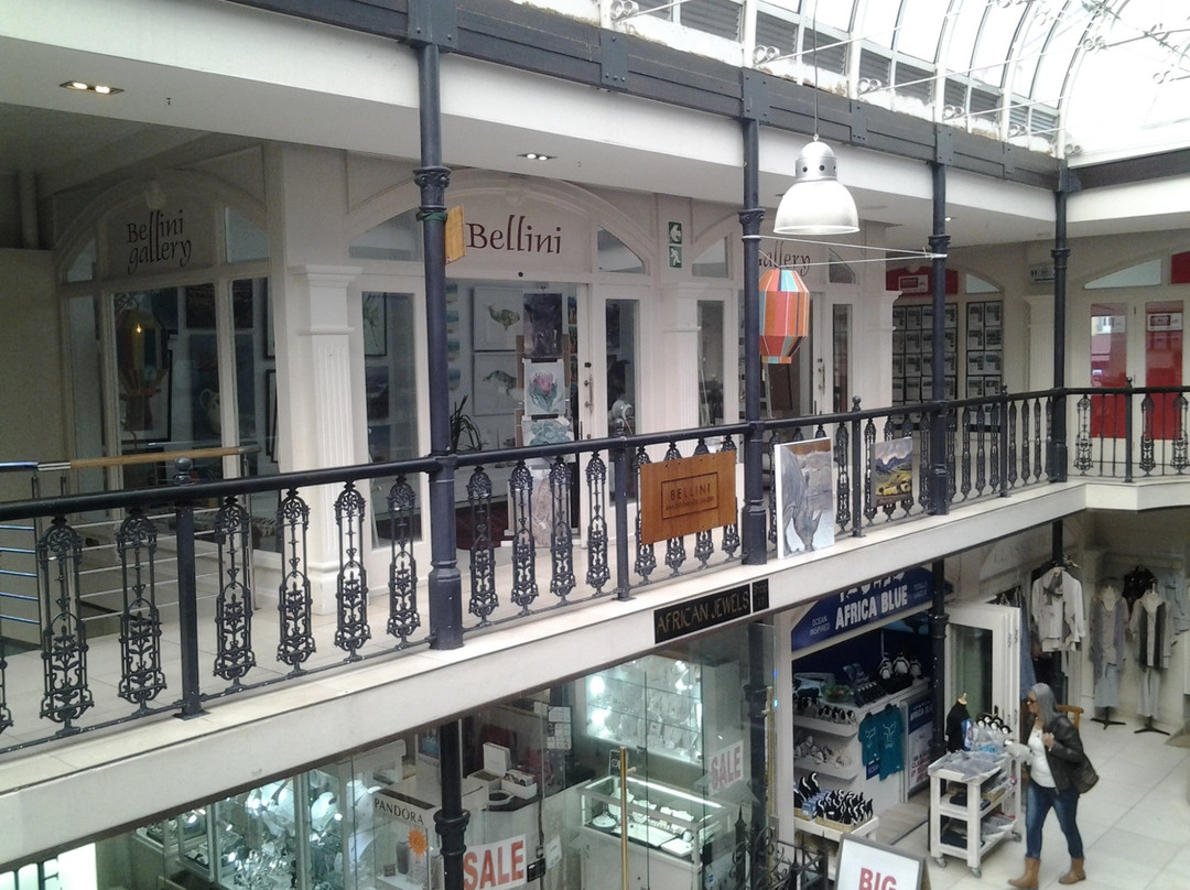 Bellini Gallery-赫曼努斯必去景点