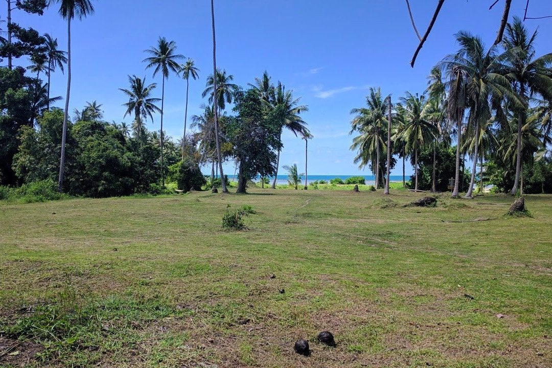 Leam Sor Beach Disc Golf & Acoustic Bar