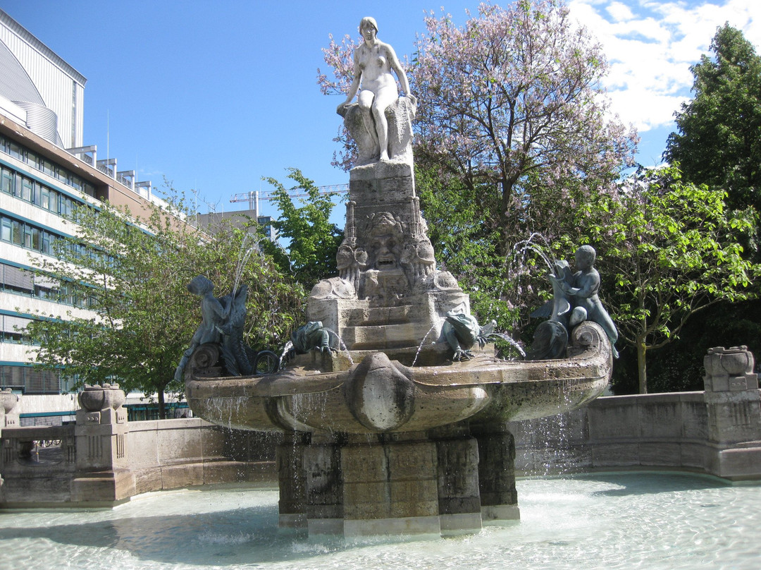 Marchenbrunnen -  fountain of fairy tales景点图片