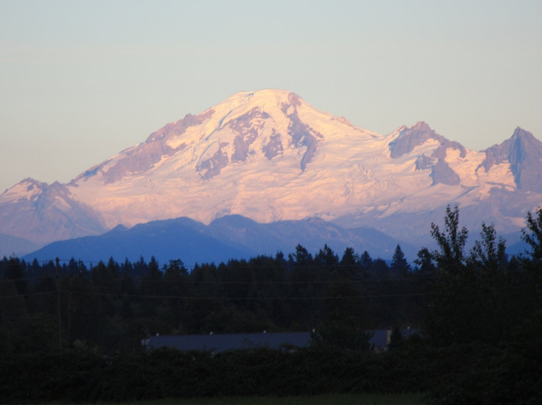 Mt. Bakerview Bed and Breakfast主图