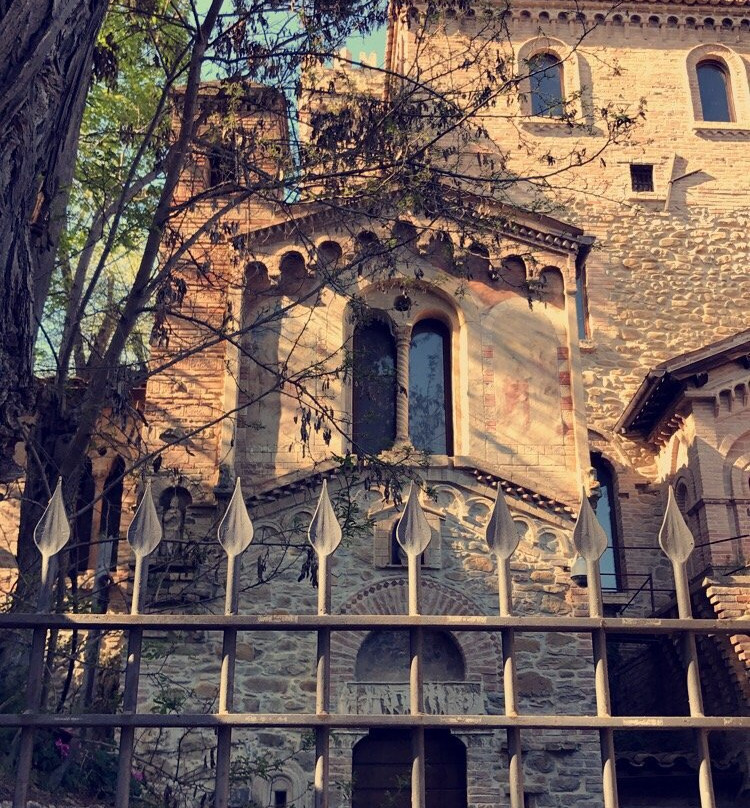 Castello Della Monica-泰拉莫必去景点