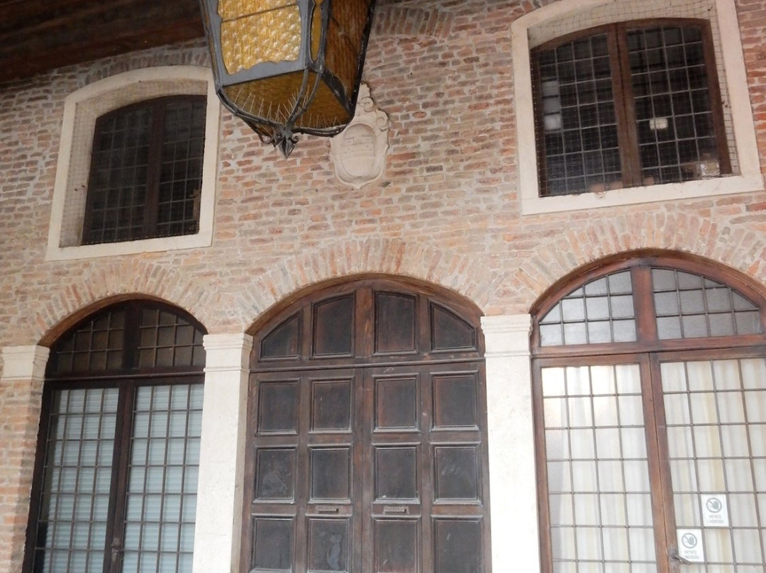 Palazzo del Municipio-罗维戈必去景点