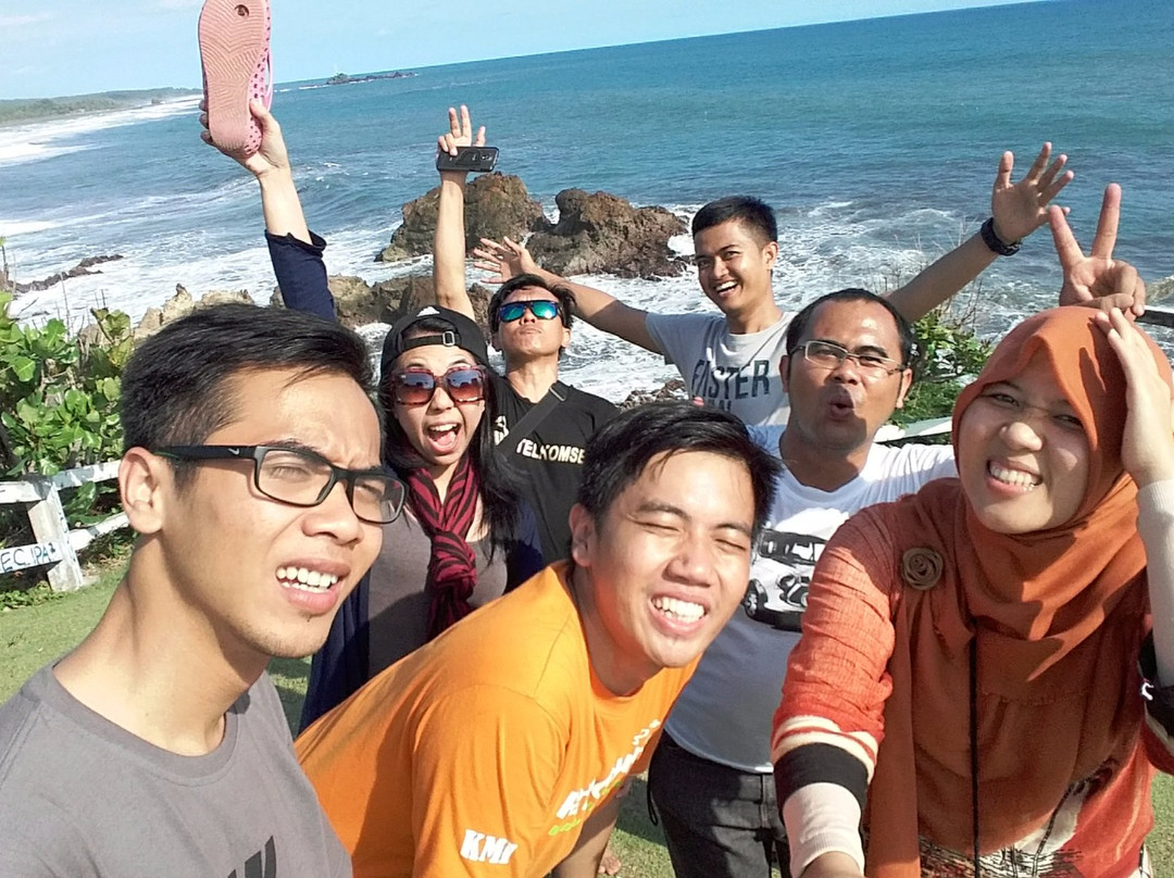 Karang Tawulan Beach-Tasikmalaya必去景点