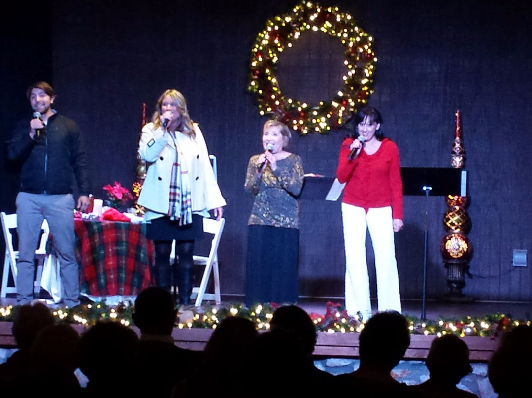 Crest Mountain Dinner Show-阿什维尔必去景点