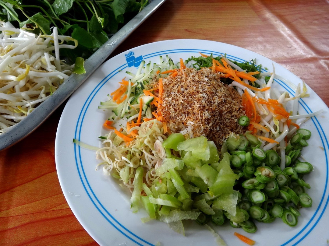 他差纳餐馆和美食-Rom Karawek