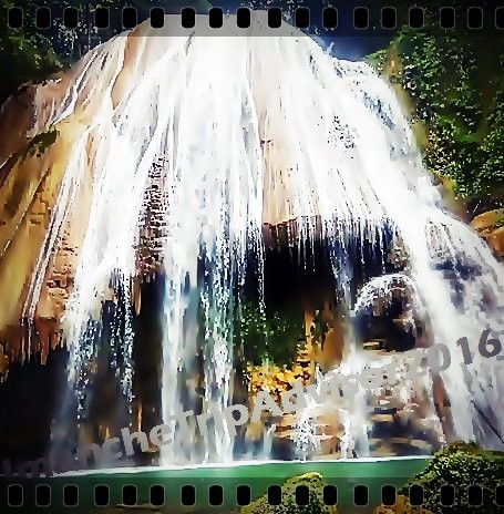 Tumburano Waterfall景点图片
